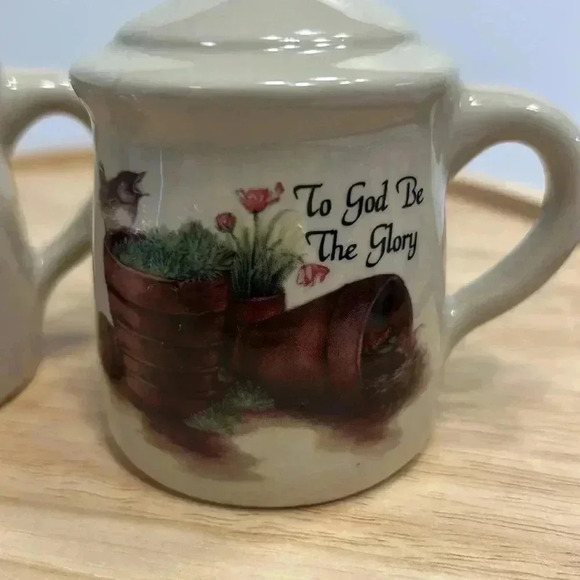 Salt and Pepper shakers from Yesteryears pottery Marshall Texas 3” tall - Picture 2 of 5